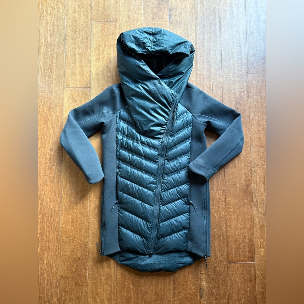 Nike NSW Tech Fleece AeroLoft Down Jacket Green XS goose down